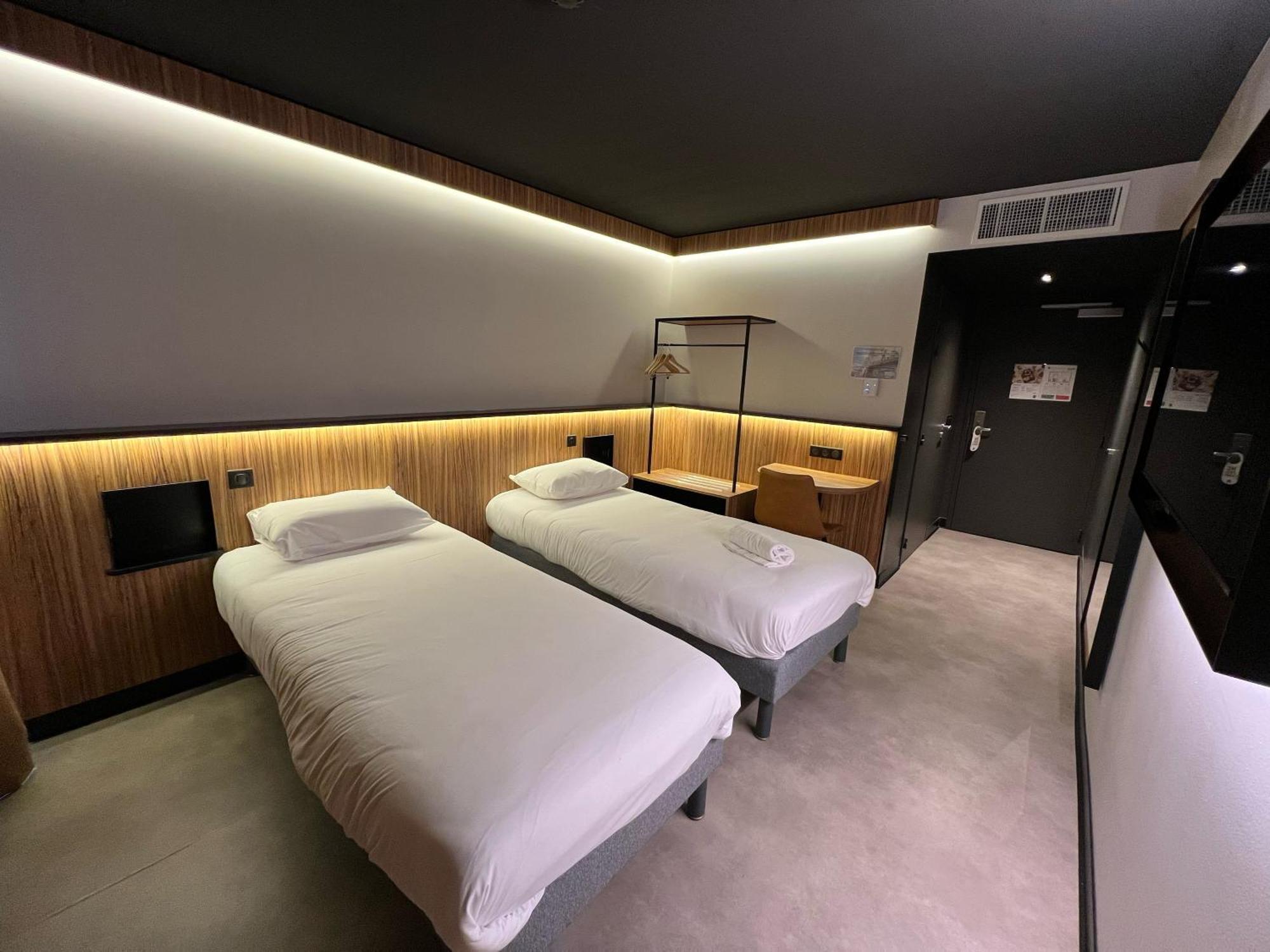 B&B Hotel Clermont-Ferrand A71-A75 La Meridienne Екстериор снимка